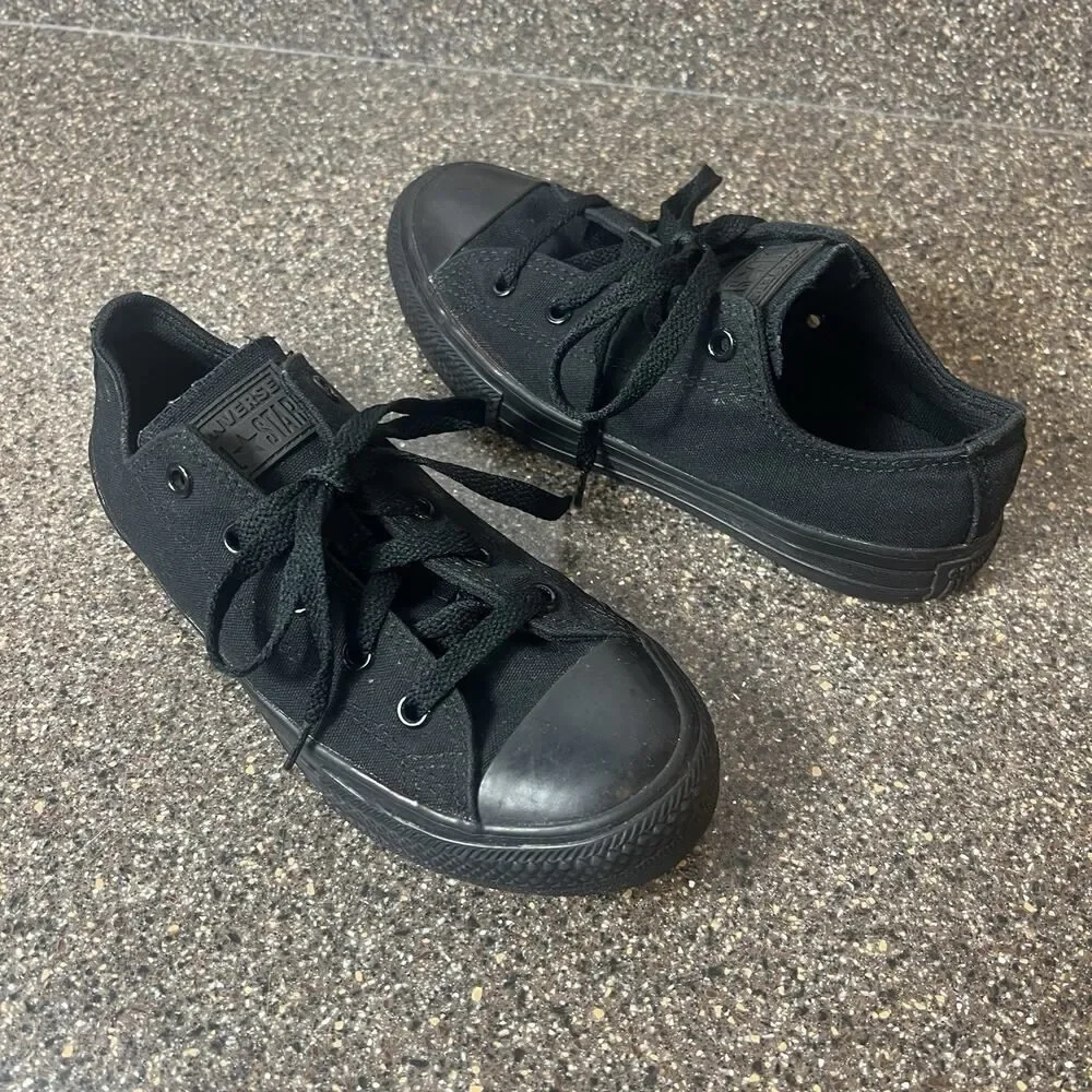 Converse All Star Kids Youth Sz 2 All Black Canvas Sneaker Lace Up Low Top Shoes